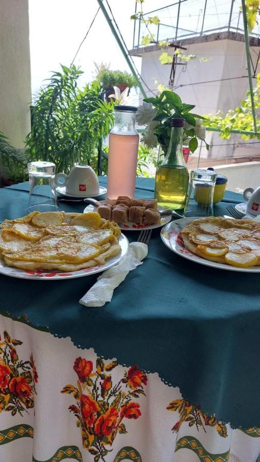 Relax Guesthouse Гирокастра Экстерьер фото